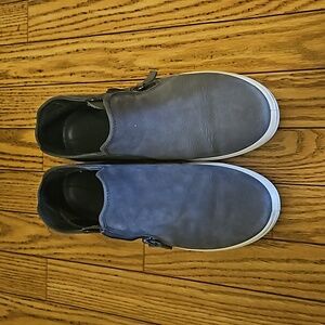 Ecco Low Cut Zip Booties